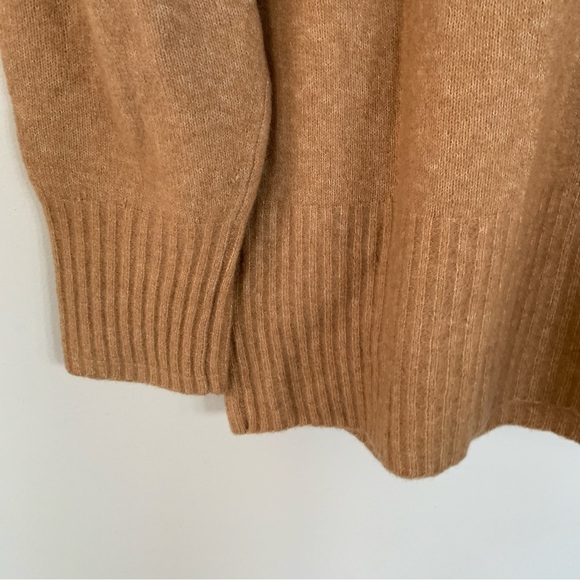 Everlane Camel Color Wool Yak Blend Long Lines Mock Neck Sweater Size M NWT - Picture 4 of 8